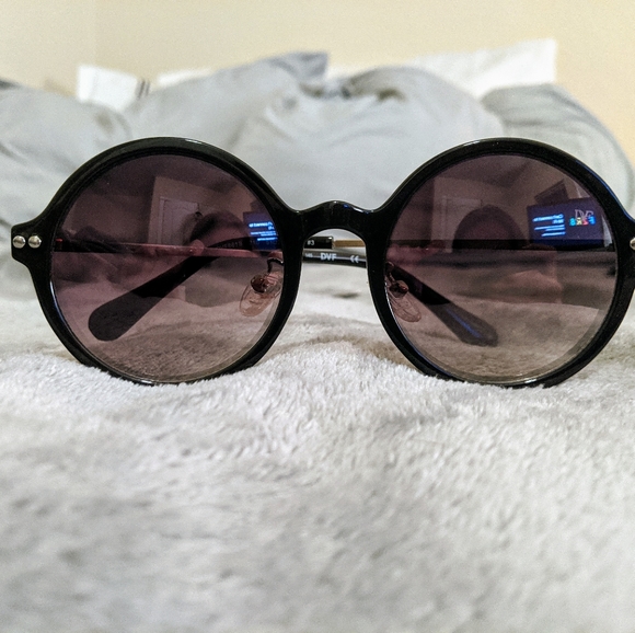 DVF sunglasses - Picture 1 of 4